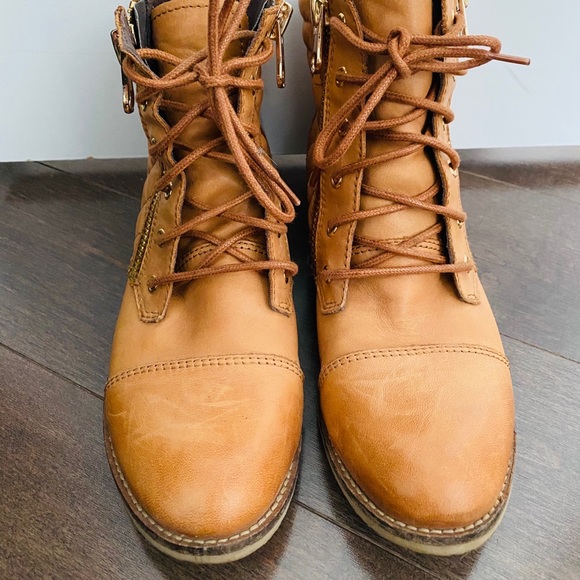 ALDO size 7 camel colour booties - Picture 3 of 11